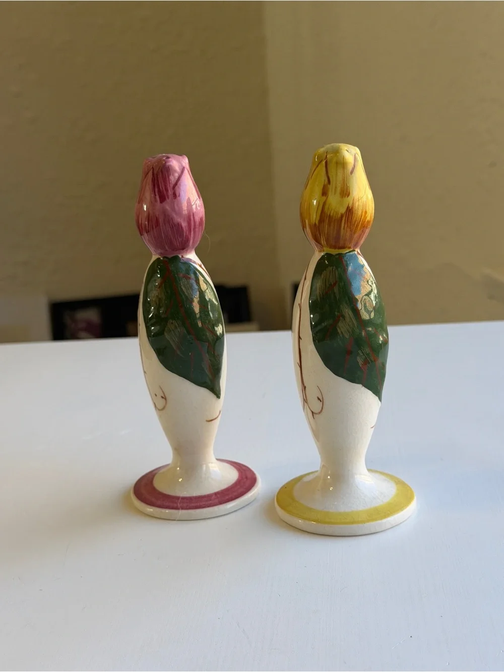 Vintage Ceramic Flower Bud Salt & Pepper Shakers Pink Yellow Tulip Floral MCM